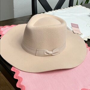Serra Classic Beige Fedora Hat